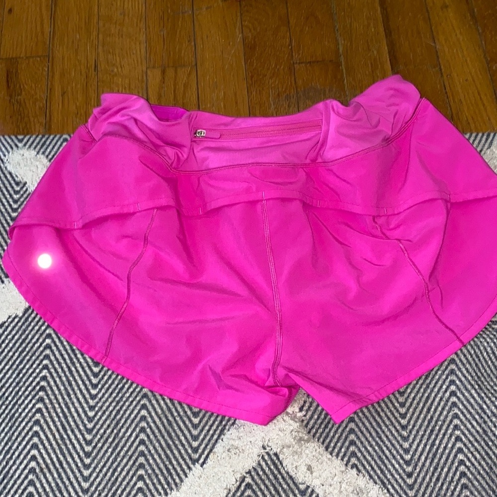 Sonic pink lulu shorts